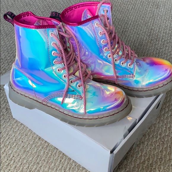 festy besty combat boots